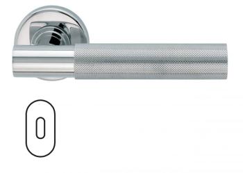 Maniglia per porta Fusital serie K2 H5015, con rosetta e bocchetta foro ovale normale, finitura Inox Lucido