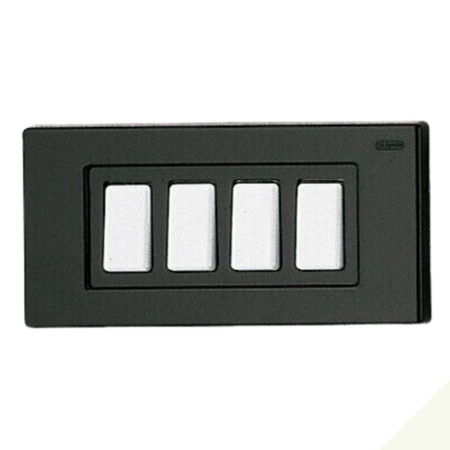 Placca coprinterrutore Tamigi T504 Olivari per interruttore luce da muro, 4 fori, dimensioni 146x75 mm, finitura Bianco